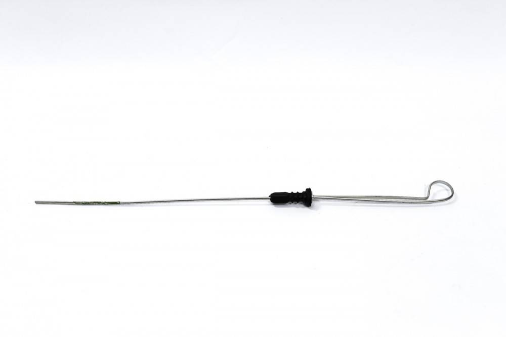 Щуп уровня масла двигателя