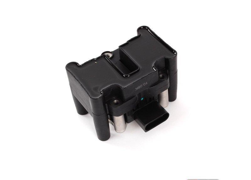 032 905 106 B VAG Ignition coil